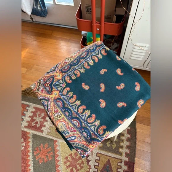 Scarf Bundle - Picture 13 of 13